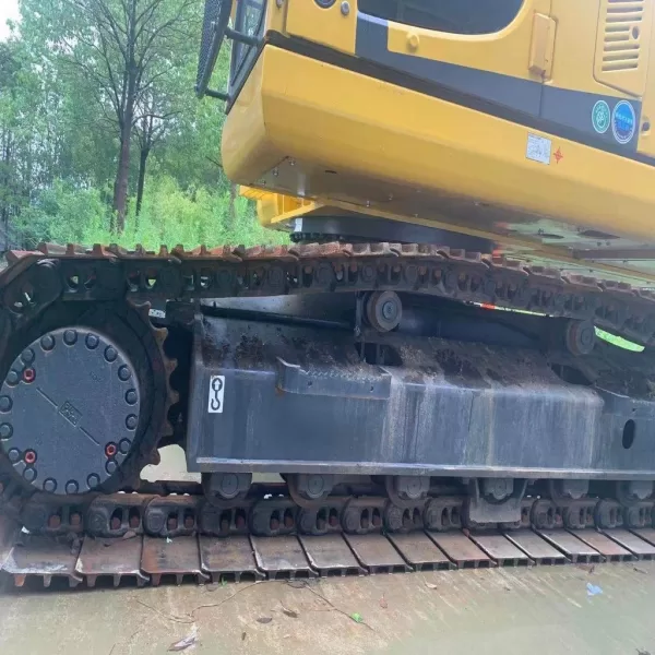 Used Komatsu PC200-8 Excavator