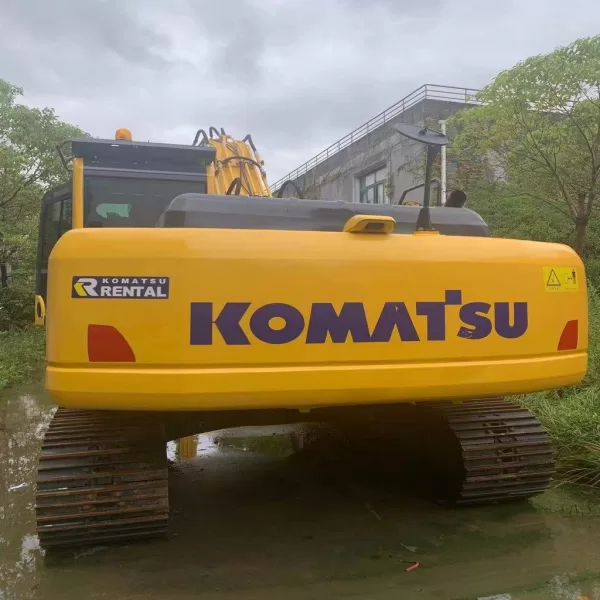 Used Komatsu PC200-8 Excavator