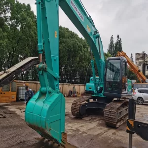 Used Kobelco SK200 Excavator