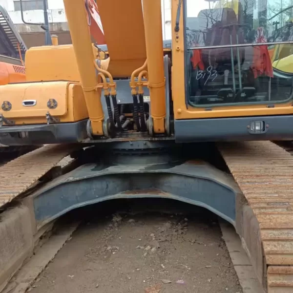 Used Hyundai R215-9 Excavator
