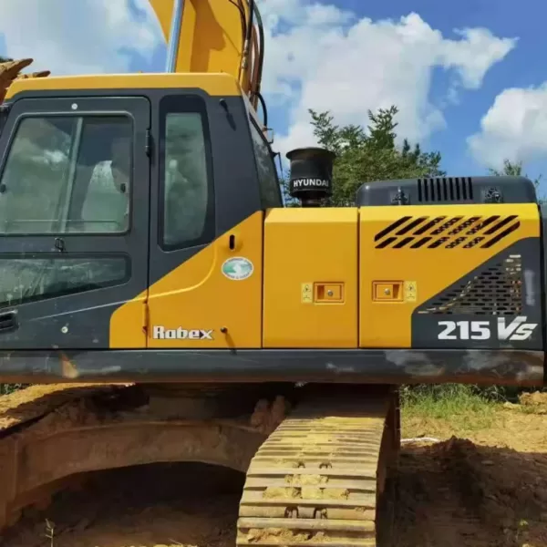 Used Hyundai R215 Excavator