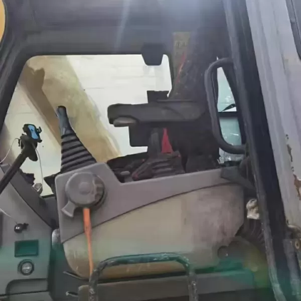 Used Hyundai R-80-7 Excavator