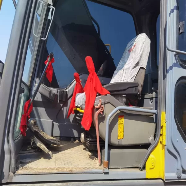 Used Volvo EC290 Excavator