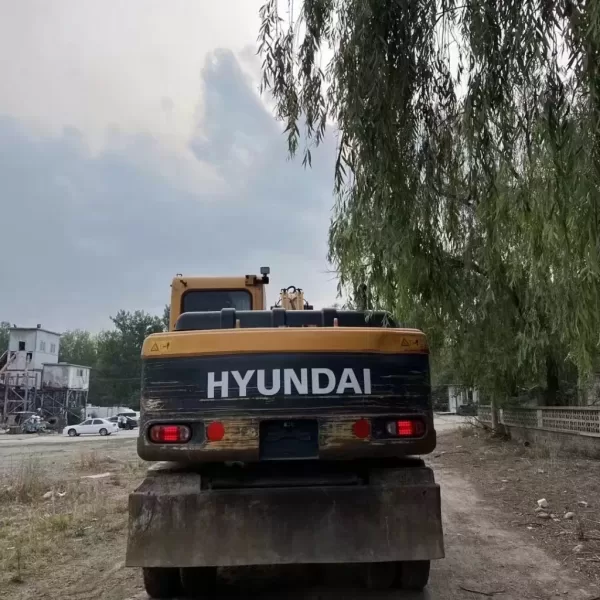 Used Hyundai 150-9 Excavator