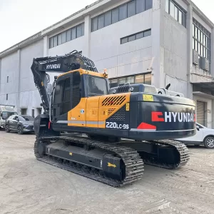 Used Hyundai R220 Excavator
